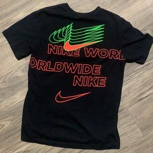 Dope Nike Worldwide T-shirt 🌎🟠🟢✔️